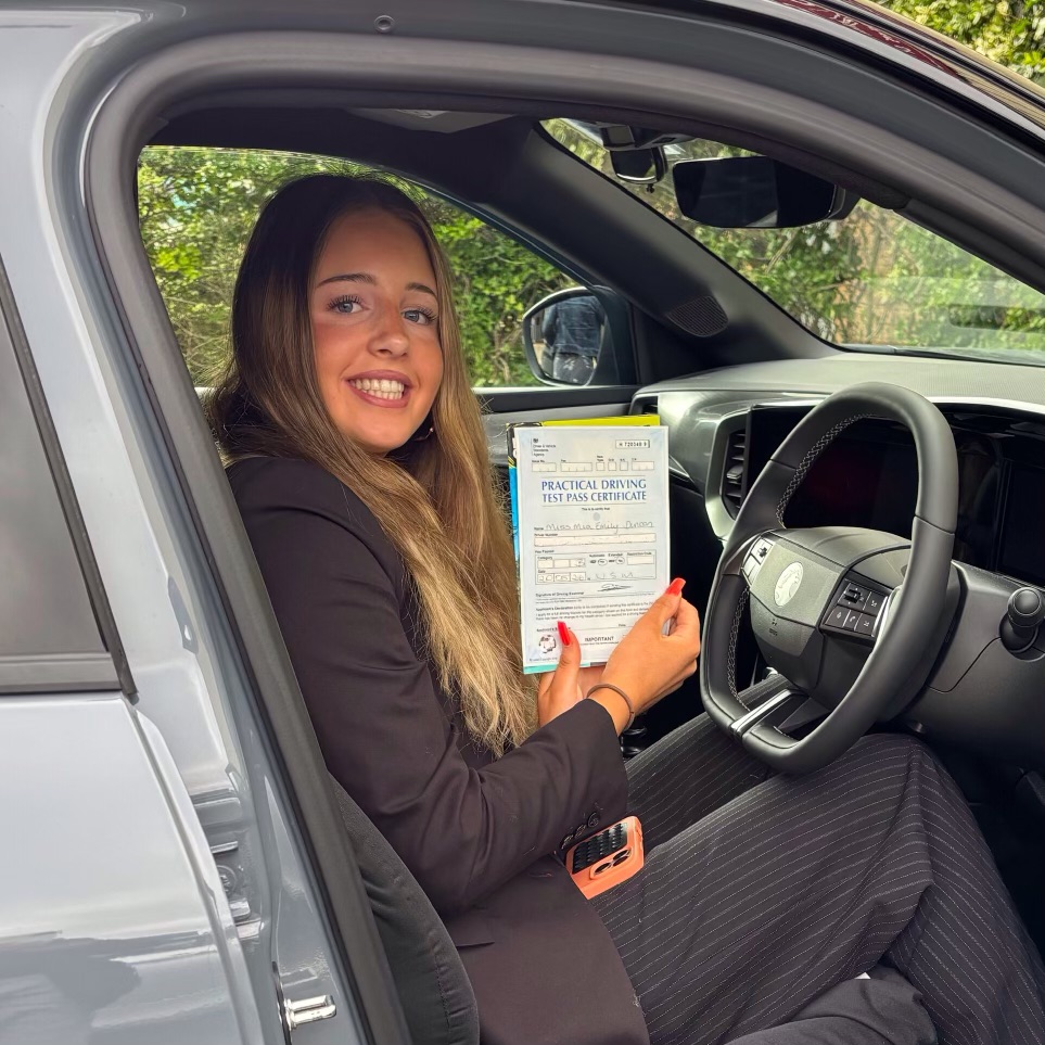 New Driver - Mia